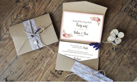 Hochzeitseinladungen Pocketfold Kraftpapier Spitze Vintage diy Blumen