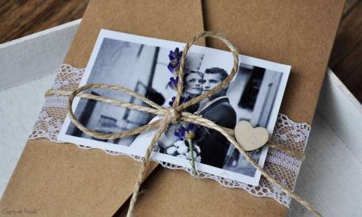 Pocketfold Hochzeitseinladungen diy Kraftpapier Spitze weiß Einladungskarten Hochzeit mit Foto