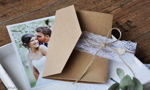 Pocketfold Hochzeitseinladungen diy Kraftpapier Spitze weiß Einladungskarten Hochzeit mit Foto