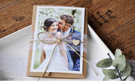 Pocketfold Hochzeitseinladungen diy Kraftpapier Spitze weiß Einladungskarten Hochzeit mit Foto