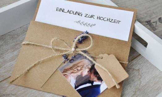 Einladungskarten Hochzeit Pocketfold Kraftpapier Vintage Spitze mit Foto