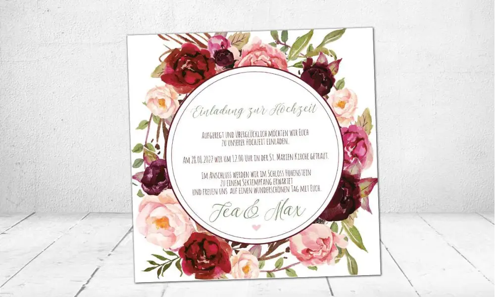 Hochzeitseinladung Blumenkranz bordeaux rot grün