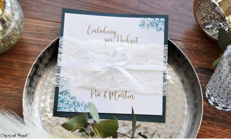 Einladungskarten Hochzeit Spitze Eukapyptus grün weiß gold Boho