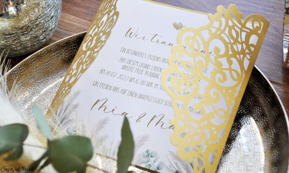 Einladungskarten Hochzeit gold Lasercut