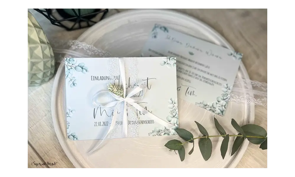 Einladungskarten Hochzeit soft Greenery mit Spitze Postkarte Eukalyptus