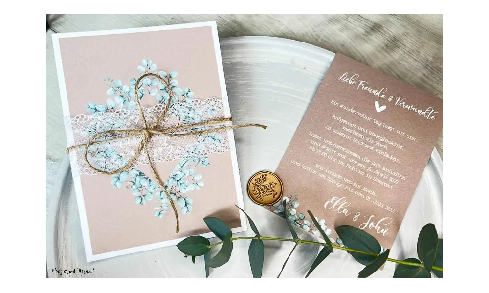 Einladungskarte Hochzeit Kraftpapier Spitze Eukalyptus Postkarte