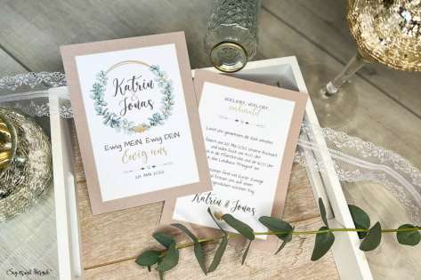 Einladungskarten Hochzeit Eukalyptus Kraftpapier gold