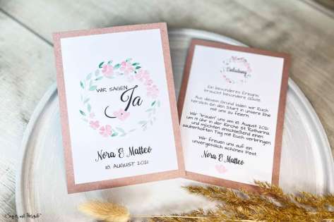 Hochzeitseinladung Blumenkranz Vintage Boho Postkarte