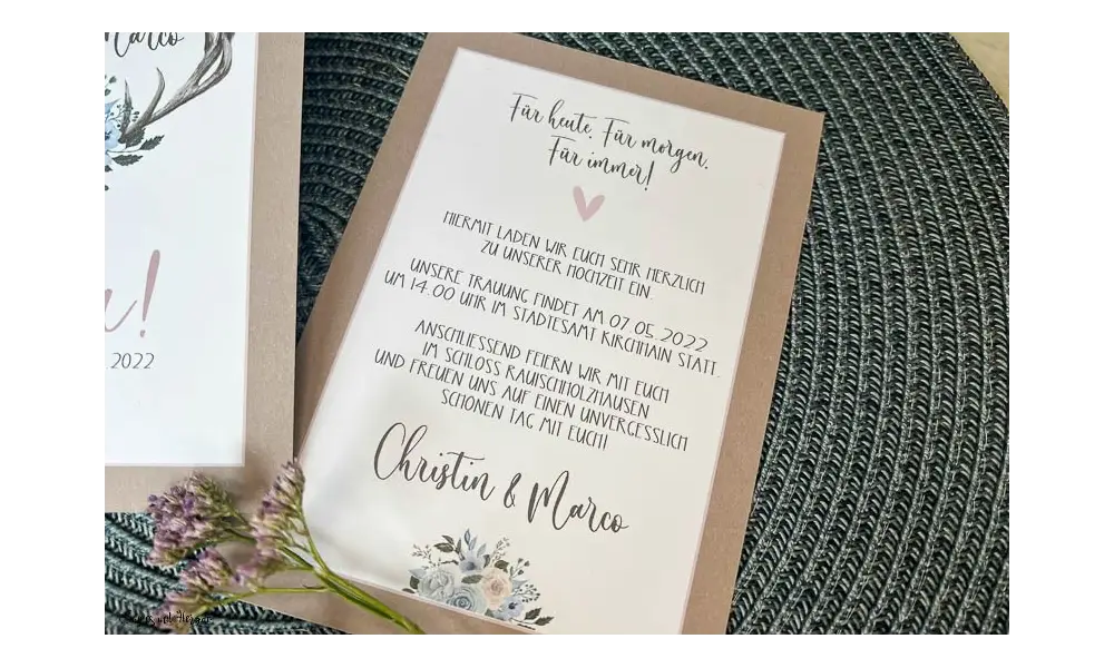 Einladungskarte Hochzeit Geweih Kraftpapier floral